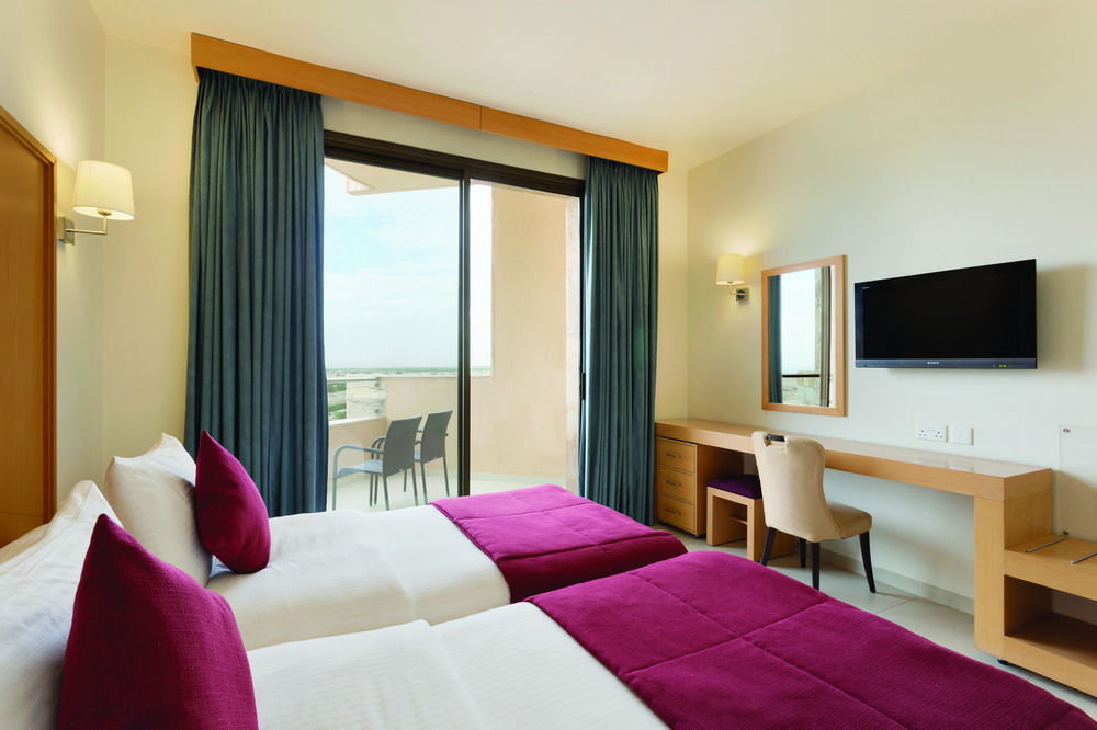 Ramada Resort Dead Sea image 1